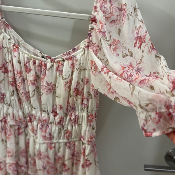 Light pink rose dress - Picture 2 of 3